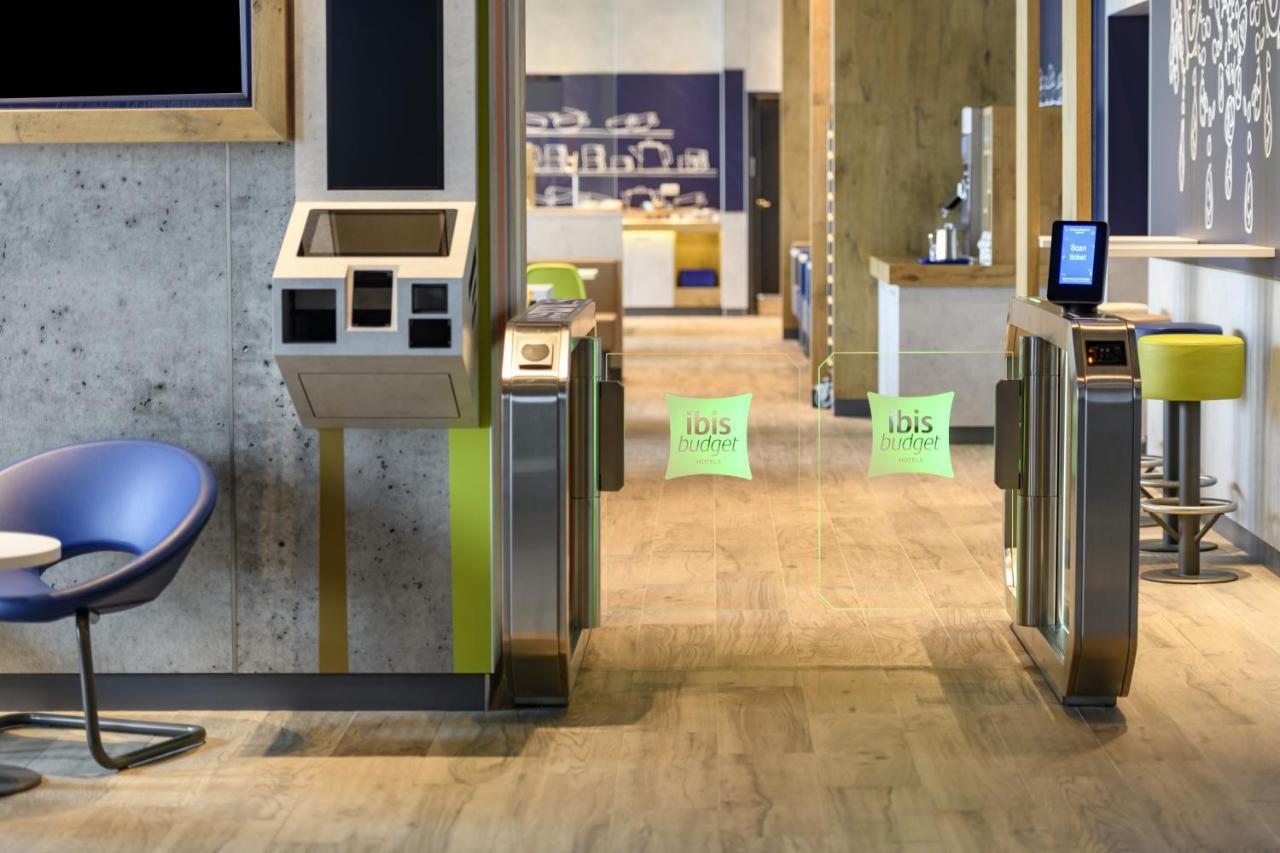 Hotel Ibis Budget Center 2*
