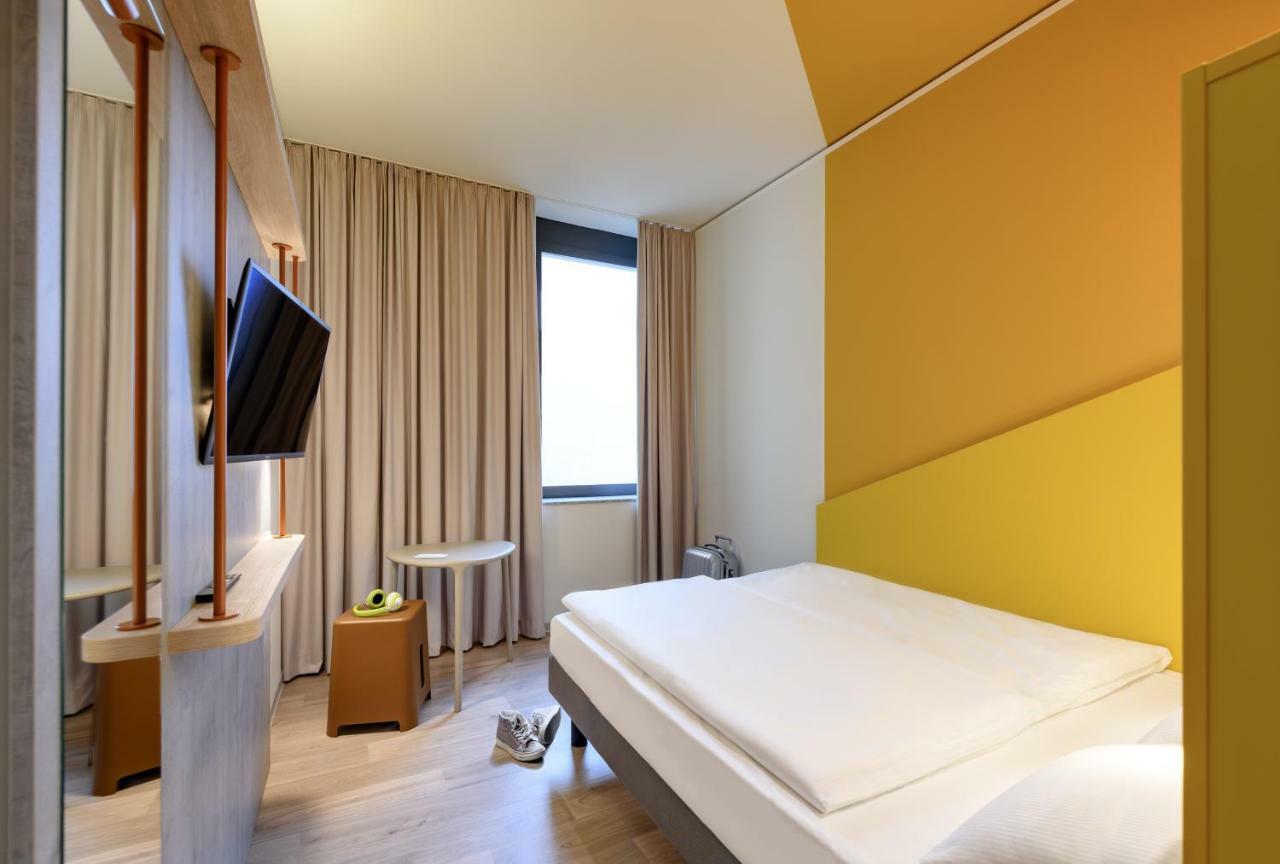 Hotel Ibis Budget Center 2*